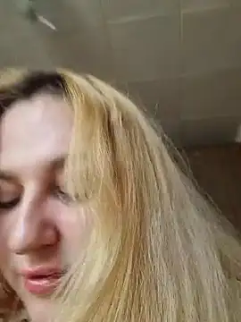 LianaJu's cam snapshot