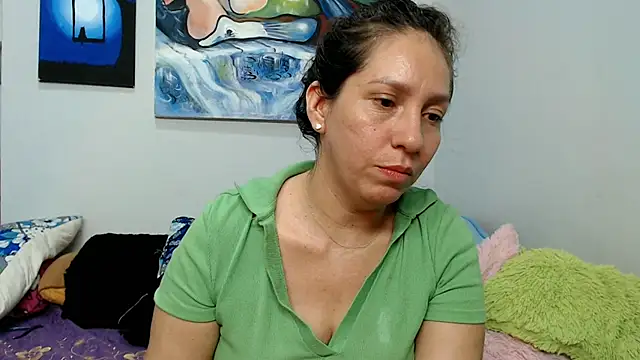 naihroby live sex cam