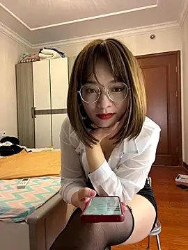 Mia-t's cam snapshot