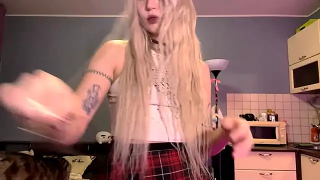 MiaMilla's cam snapshot