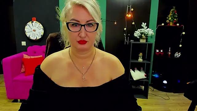 ChristyBrooks's cam snapshot