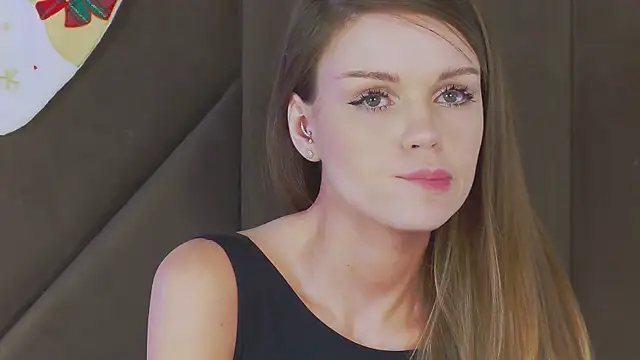 MarilynNova's cam snapshot