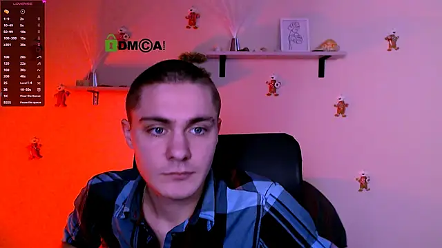 thomas_crow_'s cam snapshot