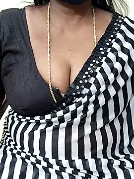 shobini's cam snapshot