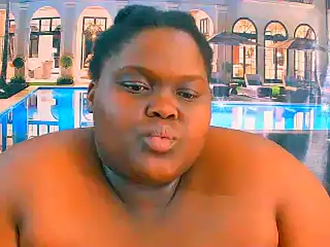 EbonyHotBuns's cam snapshot