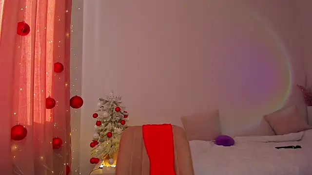 MiaKhallirae live sex cam