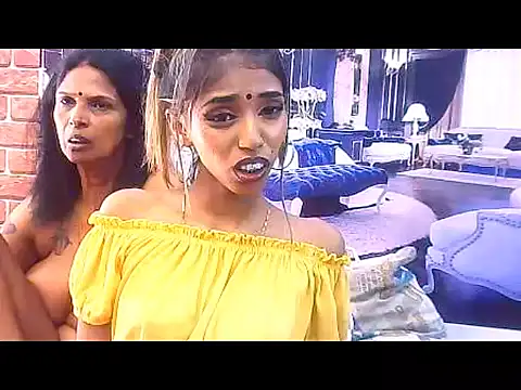 IndianSexySlender live sex cam