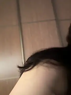 LuxBrunette_'s cam snapshot