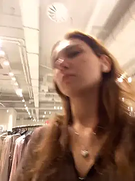 QuitieLia live sex cam