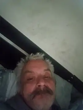 Fonse1860 live sex cam