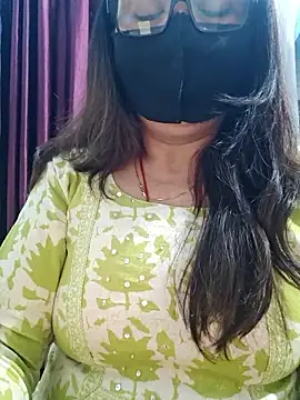 Aishwaryaa_69 live sex cam