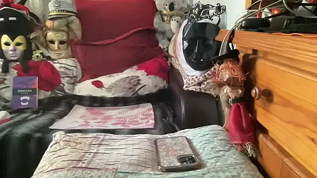 EroticVenetian live sex cam