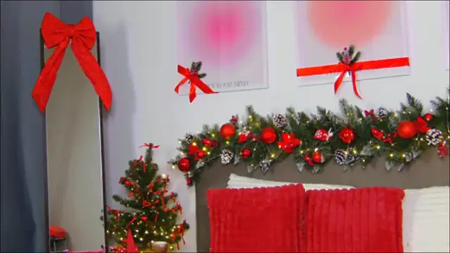 VioletiSwone's cam snapshot