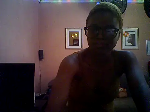 QUEENSasha27's cam snapshot