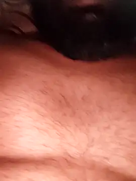 LargishSexiness's cam snapshot