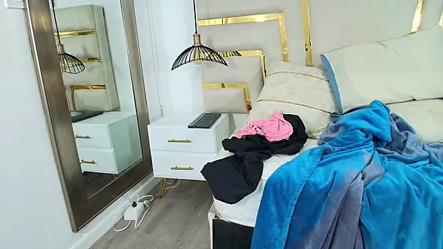 Chanel_hottest's cam snapshot