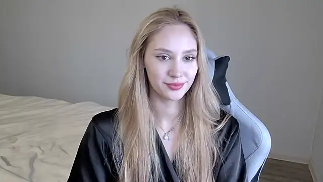 Layla001's cam snapshot