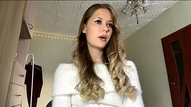 ZaidaSchwarten's cam snapshot