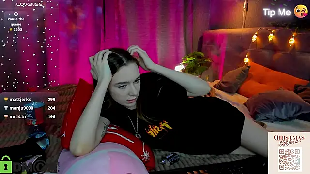 Lesi_Moonie01's cam snapshot