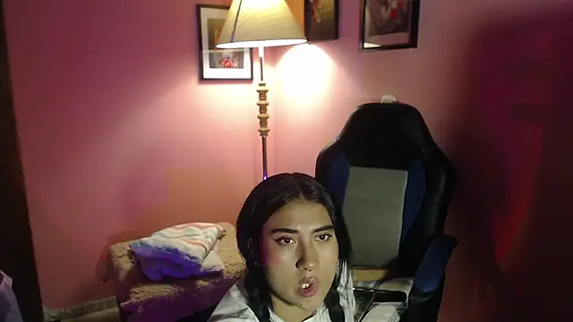 bunnyemilyrose36's cam snapshot