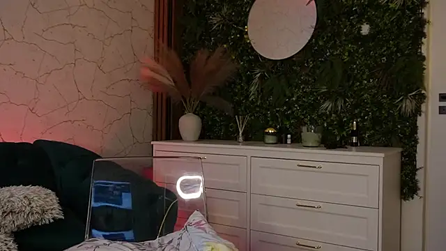 angel_wow_'s cam snapshot