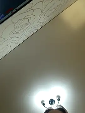 AvrilMillers's cam snapshot