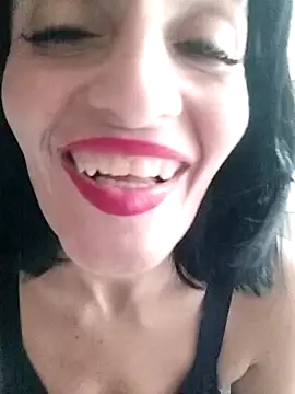 Gecenin_Kralicesi live sex cam