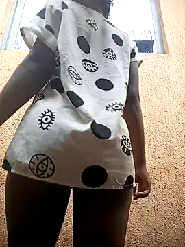 Petite_li live sex cam