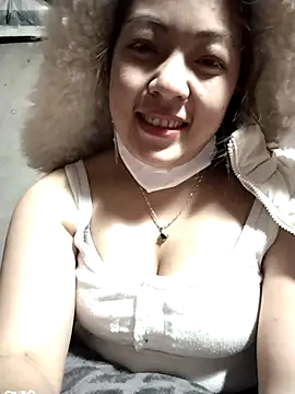 Lucky_cutee's cam snapshot