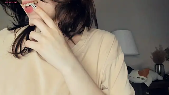 DracosMoon live sex cam