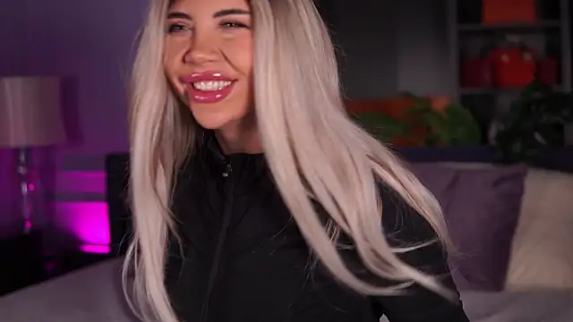 Monique_Celeste live sex cam