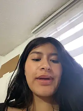 andrea_gomes_'s cam snapshot