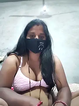 Curvy_Chaaya's cam snapshot