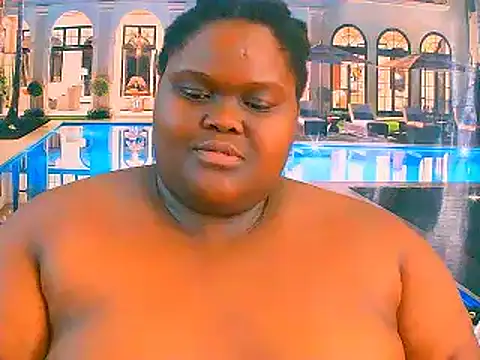 EbonyHotBuns's cam snapshot