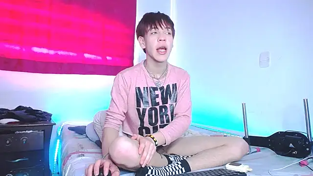 lucky_stricke live sex cam