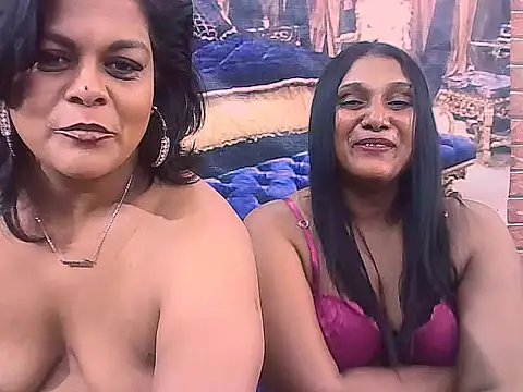 indianCherryPie's cam snapshot