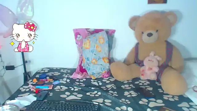 lucianadolll live sex cam