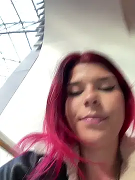 RiriRoseey live sex cam