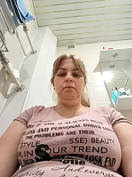 Cute_flower_fun's cam snapshot