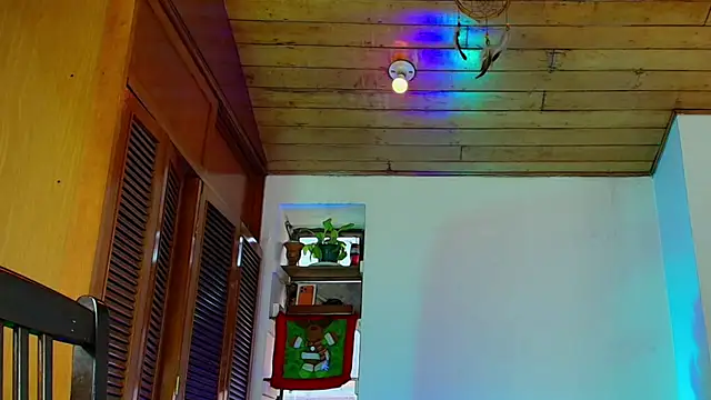 linda_moralesss live sex cam