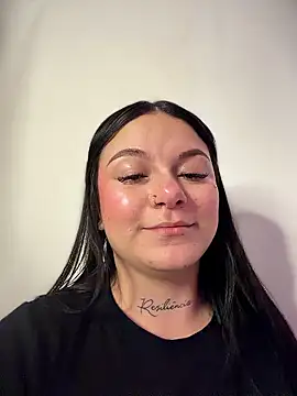 Megaan__More's cam snapshot