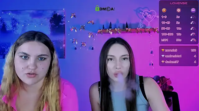 dina_bloom_'s cam snapshot