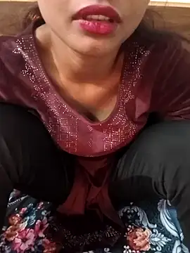 A-L-I-M-A's cam snapshot