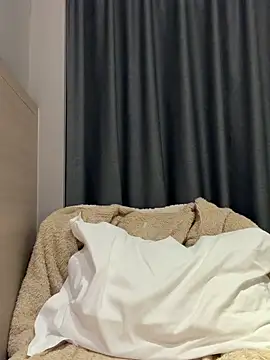 Yiyi-521's cam snapshot