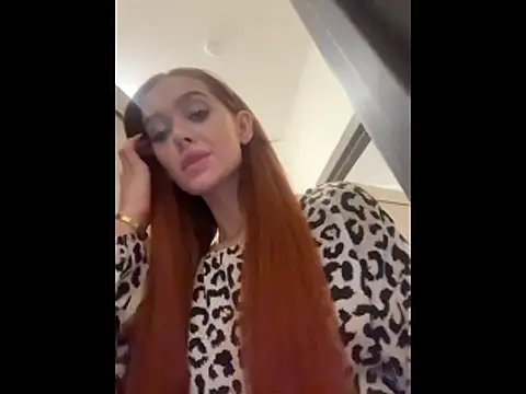 LittleFox___'s cam snapshot