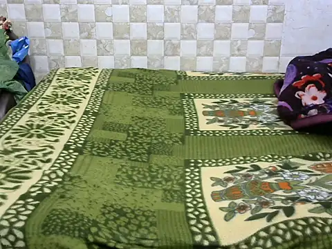 hey_honey_'s cam snapshot