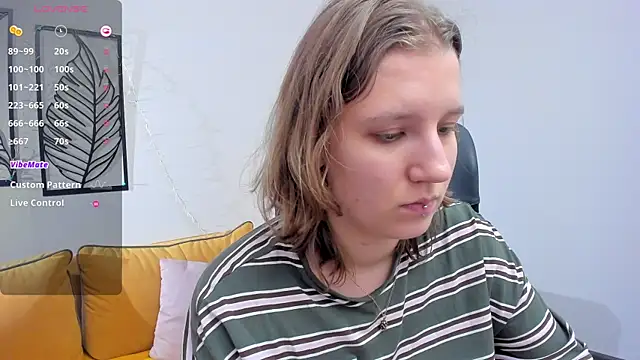 Hailey_Foxy's cam snapshot