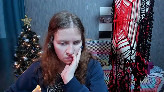 pa1e_pr1ncess's cam snapshot