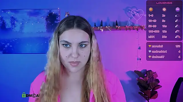 dina_bloom_'s cam snapshot