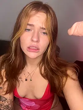 sexy_red69xox's cam snapshot